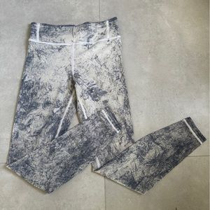 Lululemon Lab Luxtreme Wunder Under Leggings